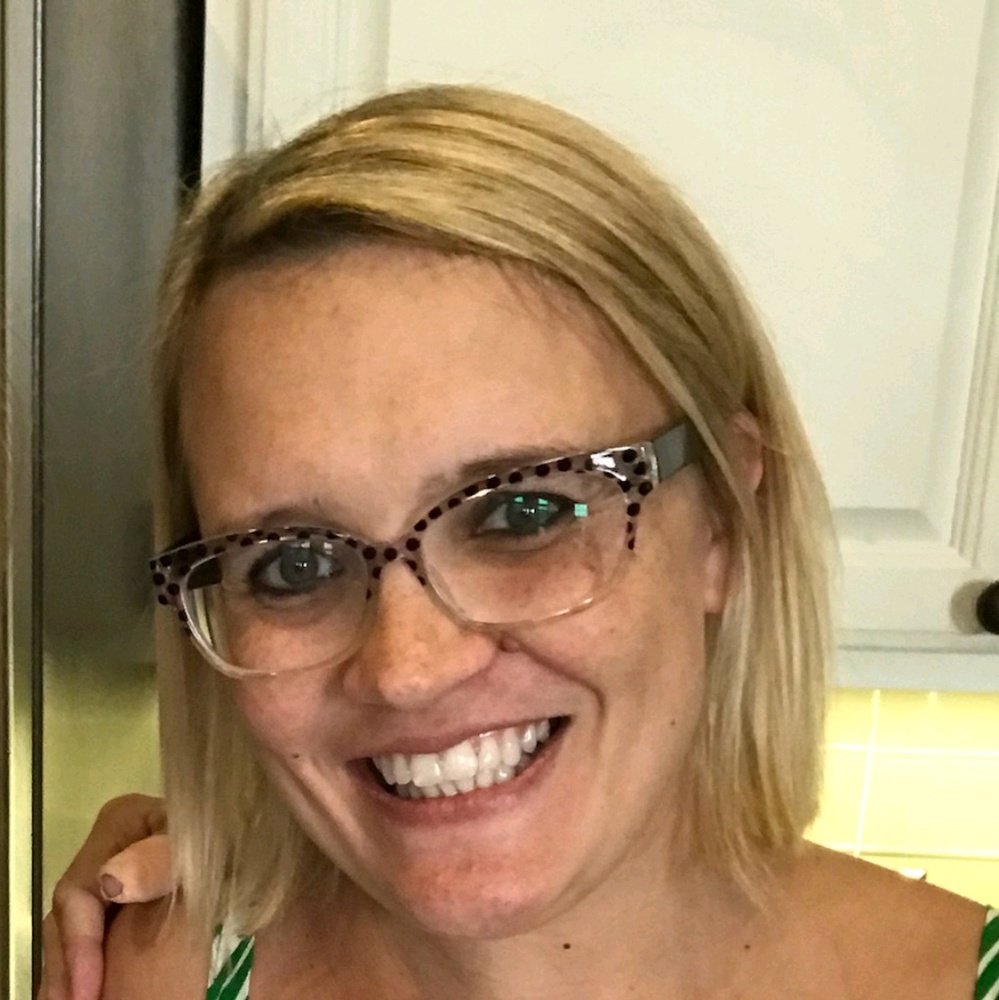 Meet your Posher, Hillary